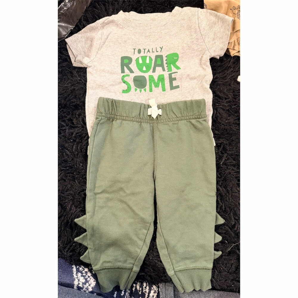 Carter’s Baby Boy Outfit Set 2-Piece Dinosaur Tee & Green Jogger Pants 6M